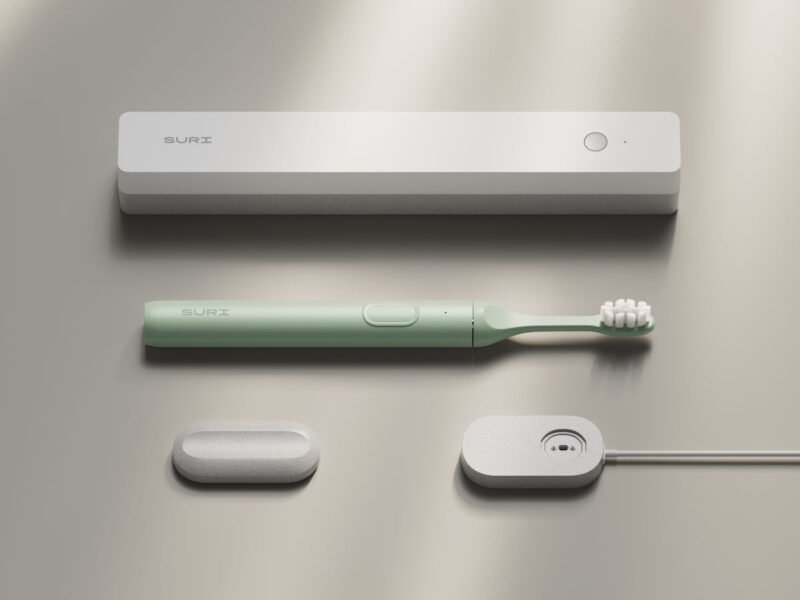 Sustainable Electric SURI Toothbrush By Suri | Colour: Winter Fern | Bundle: Brush + UV Case
