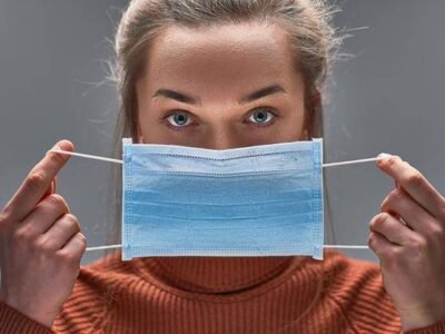 skinChemists Face Masks (x 10) & Hand Sanitiser 500ml